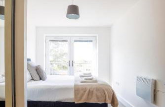 Modern 2 bed close to Bicester Village, Parking - Foto 12