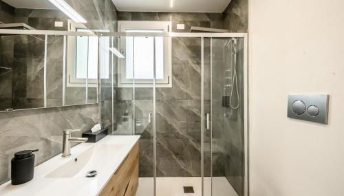 AlleMura Uno - Free WiFi, Private Parking & Air Conditioning - Foto 5, Shower