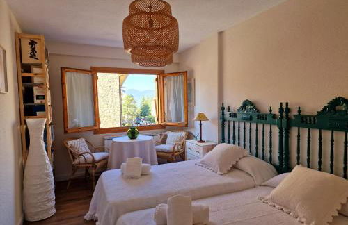 ESQUÍ PIRINEO ARAGONÉS APARTAMENTO EL JUNCARAL Wifi - Photo 3