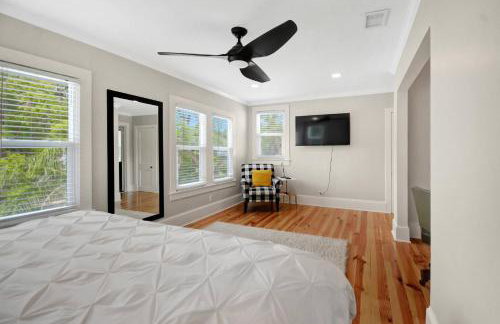 Apothecary - Upper Unit Downtown 2BR - Foto 26