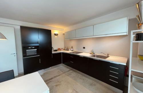 Ampio Loft su due livelli con giardino - Photo 15