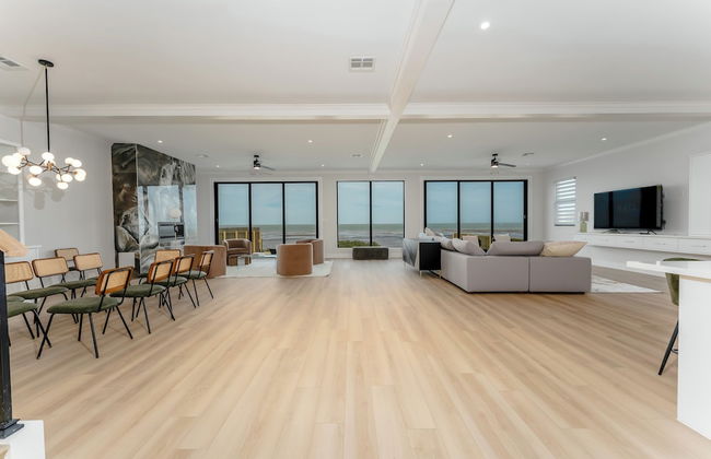 Spacious Bay - Photo 47