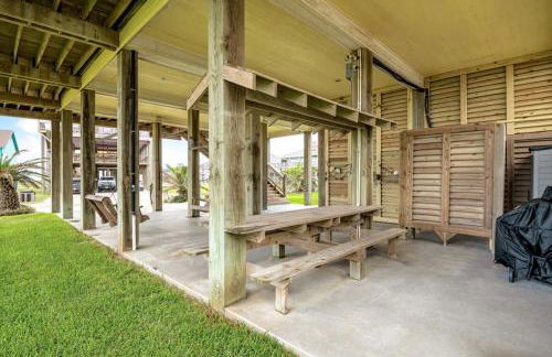 BEACHFRONT with DECK Hot Tub and View and Cargo Lift Sleeps 14 - Foto 54