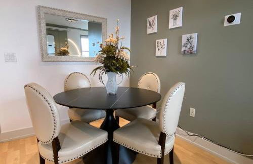 Designer Downtown Condo Suite - Splendid View - Foto 20