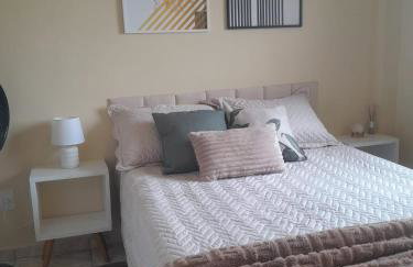 Central 2 quartos WIFI Próximo shopping JL e terminal rodoviário - Foto 25