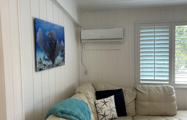 Beautiful Updated Stilted Home Makes For A Super Getaway. 3 Bedroom Home by RedAwning - Foto 5