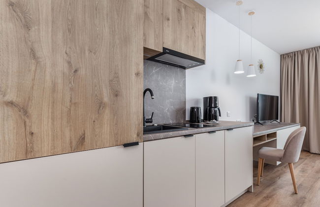 Jantaris Apartments by Renters - Photo 40