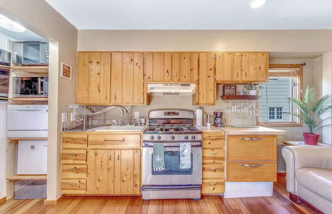 Quaint Carmel - Bungalow Close to Beach - Foto 5