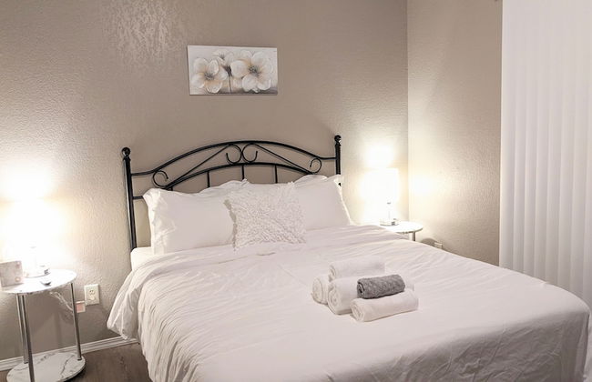 Beautiful Midtown Apartment - Huv - Photo 3