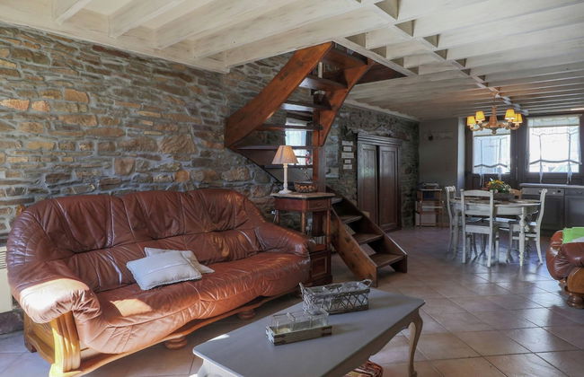 Beautiful Cottage in Malempre With Fenced Garden - Photo 10