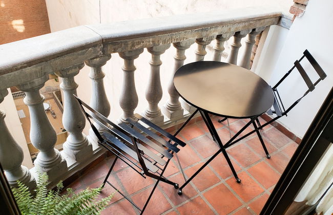 Cosy Local Artist's Flat, Central Location, Fully Equipped - Foto 9