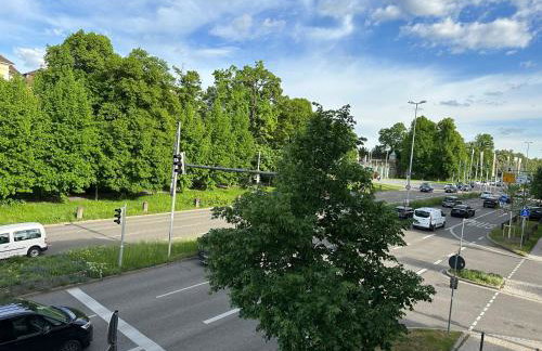 BELLA - Business&Family Ap 16, 100m vom Konzerteingang Schloß, Parkplatz, SmartTV, Netflix, Waschmaschine, 24h Checkin, 46qm - Foto 15