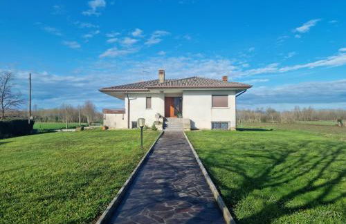 In campagna vicino al mare - Foto 1