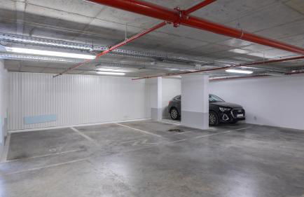 Soft Modern Flat With Pool & Gym by LovelyStay - Photo 53