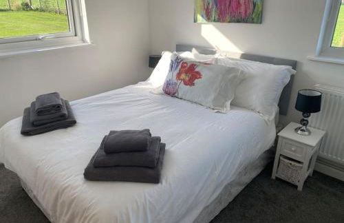 Cosy bungalow with views, walks, garden & parking. - Foto 66