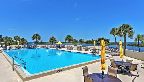 Gulf-View Condo with Beach Access and Patio in Hudson - Foto 2