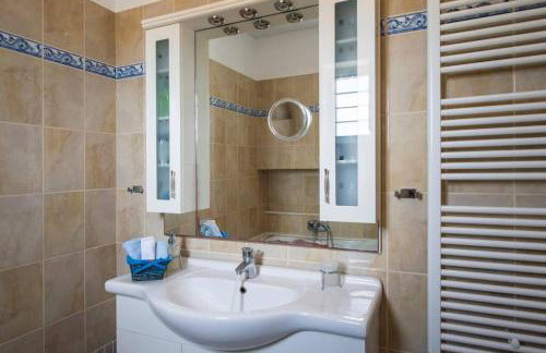 Villa Dionysos in Aliki - Photo 8