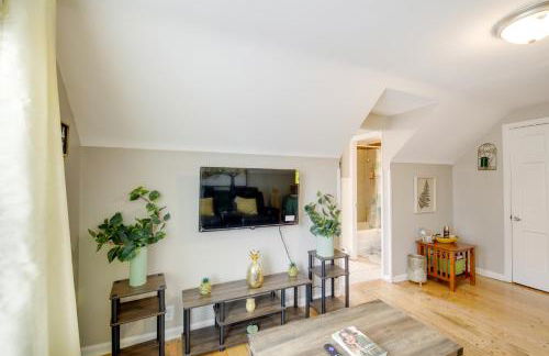 Beech Grove Vacation Rental with Private Yard - Photo 9