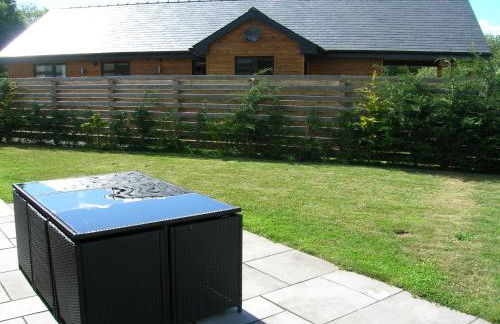 Woodland Lodge Hot Tub Sleeps 6 - Photo 32