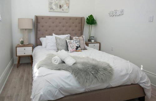 Best Location! 4 BR! Next to French QT by YouRent - Foto 49