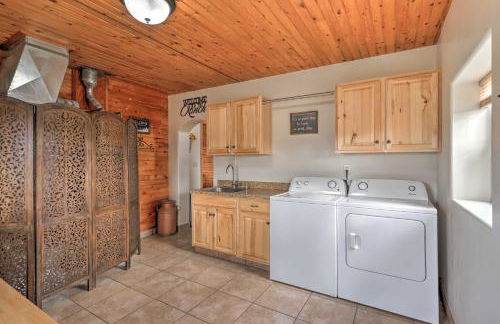 Secluded Cabin with Hot Tub, Game Room and Views! - Foto 27