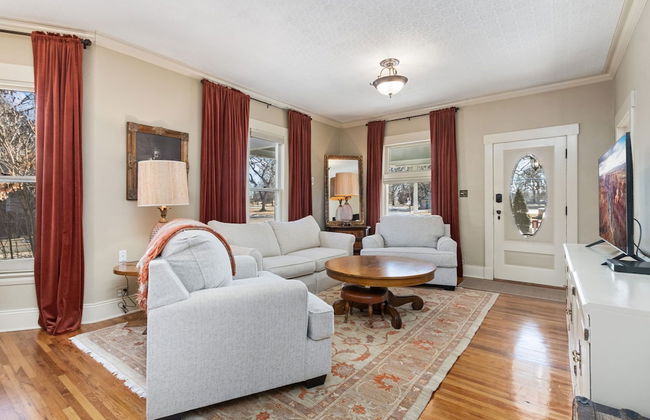 City Park Charm - Vintage Home w/ Modern Comforts - Foto 13