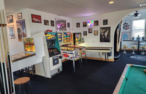 The Starlight Tower Manor, River, Arcades, Observatory, Theater - Foto 55