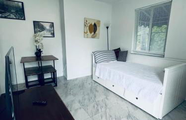 5 Minutes to downtown Apt201 - Photo 14