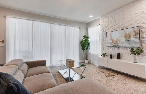 Amazing 4 Bedrooms Next to DisneyPrivate Pool - Foto 36