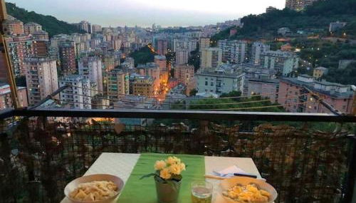 Overlooking Genoa - Foto 2