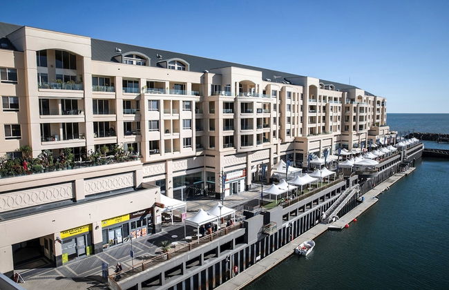 Watercolours on Marina - Photo 9