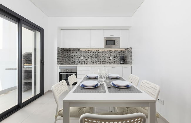 Correeira Luxury Residence T2 B - Albufeira, Pools, Wifi, Bbq, Beach - Photo 7