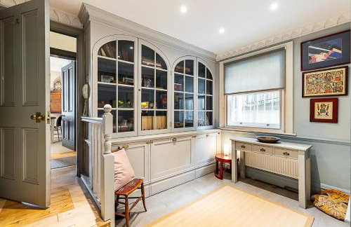 Elegant Highgate Garden Retreat - Photo 26