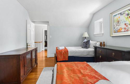 7BR Historic Estate Private Yard Near DC and Old Town - Vassar - Foto 18