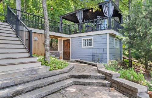 Private Lakefront Oasis - 5 Bedroom, Private Dock, & Firepit - Foto 3