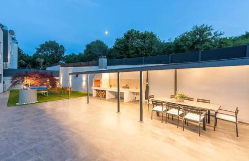 3 Bedroom Gorgeous Home In Sorici - Photo 8