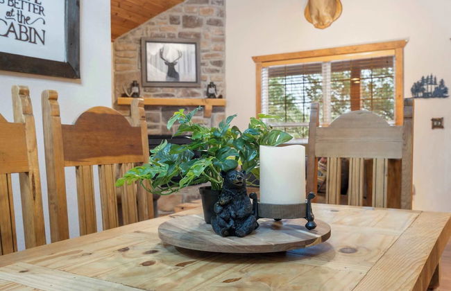 Simons Treetop Cabin 2 BDR in Popular Resort! - Photo 18