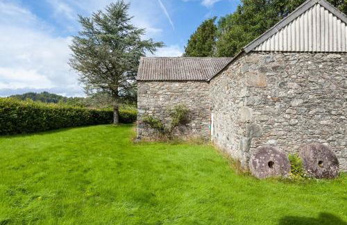 Enchanting,rustic, Dundurn Mill with stunning views and private river - Photo 42