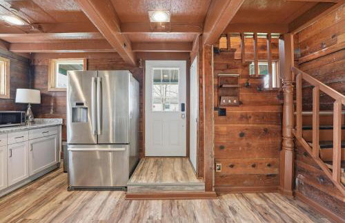 Renovated 1950s Barndominium Pet-Friendly & Modern - Foto 2