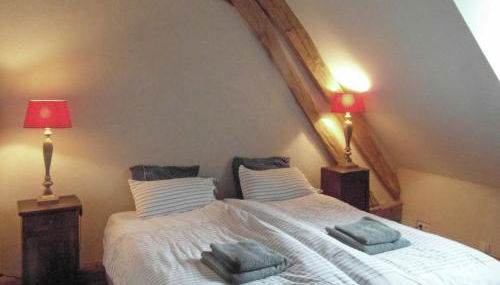 Castle in Le Veurdre near Forest and River - Foto 5