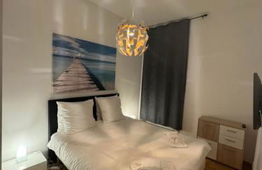 Nice Port, French Riviera - Photo 8