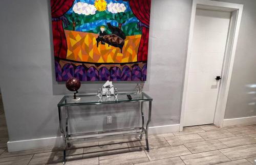 Luxurious Westchester Home Near Miami Clinics - Photo 38