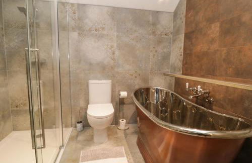 Well Cottage - Photo 18