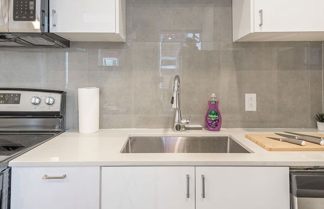 Beautiful Private Bedroom in Mile-End - Foto 49