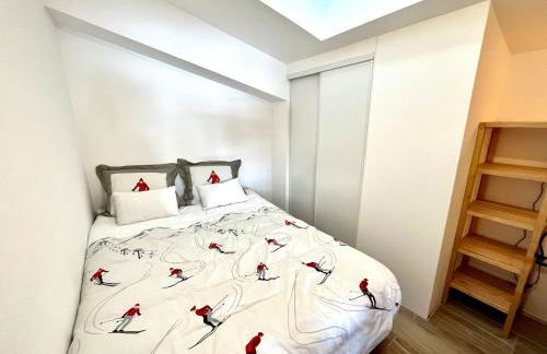 Appartement neuf proche piste avec parking et WIFI - FR-1-505-203 - Foto 13