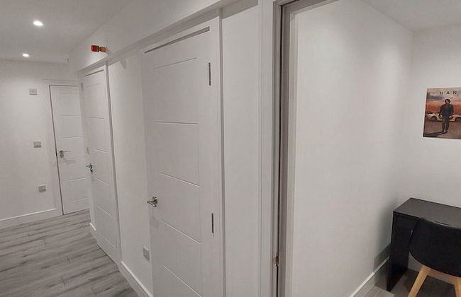 Modern 3 Bedrooms Apt. 01 - Camberley - Foto 11