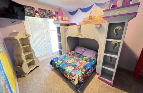 Magical Lakeview 4 Master Suites Pool Hot Tub BBQ Home Theater 2 Miles Disney - Foto 44