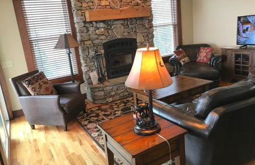 Elkstone Panoramic Views from Blowing Rock to Grandfather - Foto 8