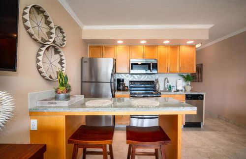 Kuleana 409 Oceanfront 1 bedroom 1 bath condo 1 Condo by RedAwning - Foto 18