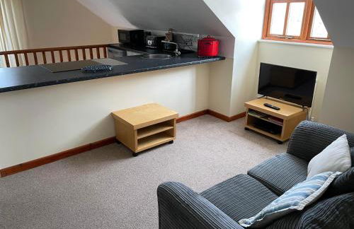 The Loft at Duffryn Mawr Self Catering Cottages - Photo 31